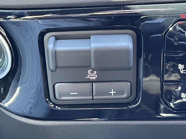 Certified 2025 Chevrolet Silverado 1500 ZR2 w/ Technology Package AWD/4WD image 24