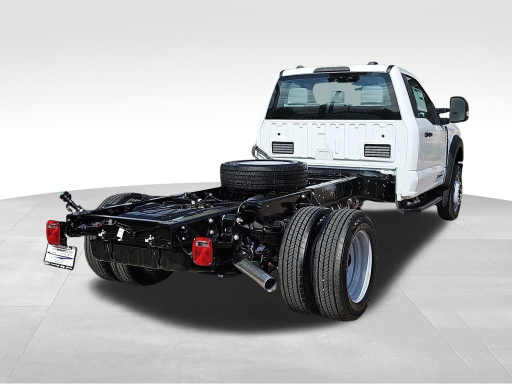 New 2026 Ford F550 4x4 Regular Cab Super Duty image 3