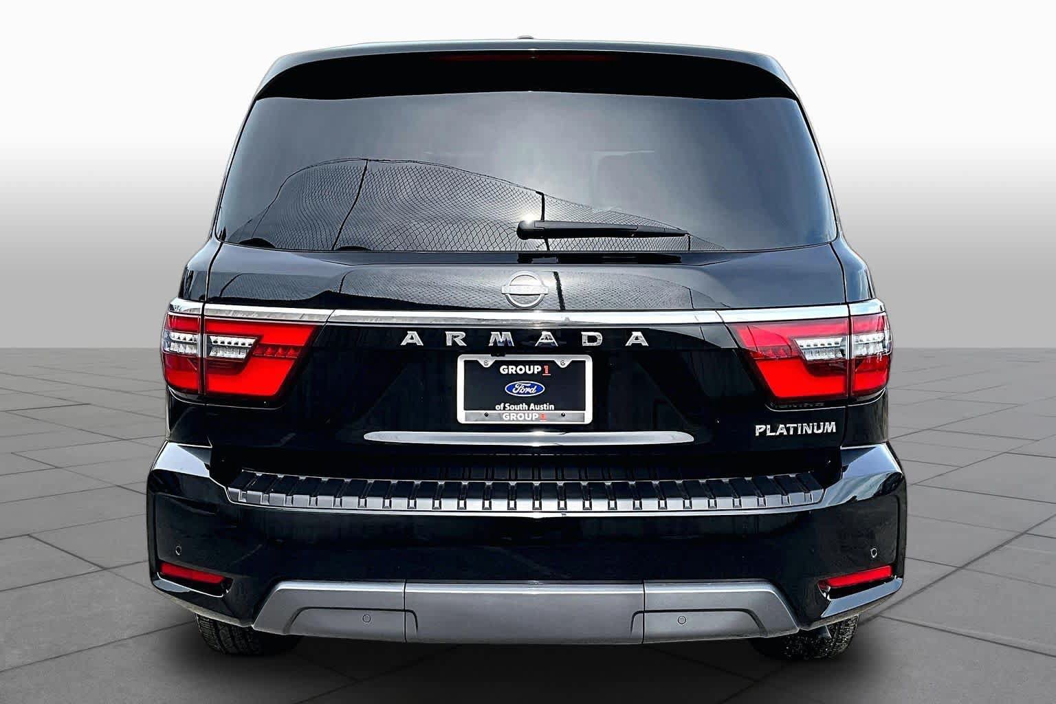 Used 2023 Nissan Armada Platinum w/ Captain's Chairs Package RWD image 5