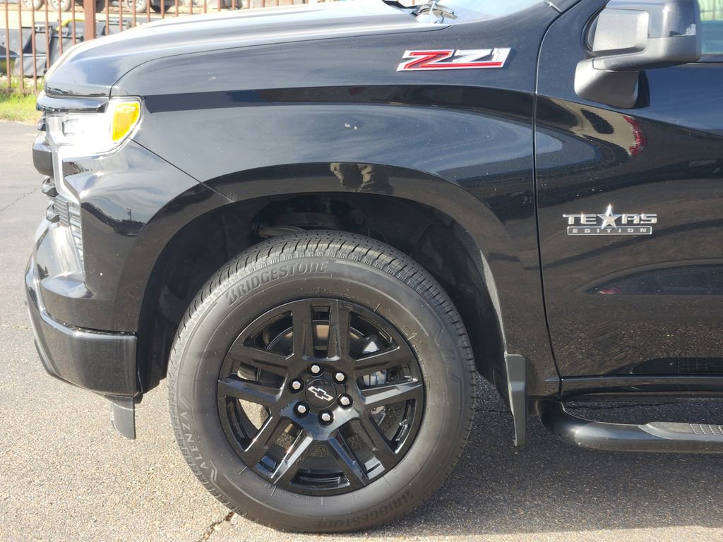 Used 2023 Chevrolet Silverado 1500 RST w/ Z71 Off-Road Package image 9