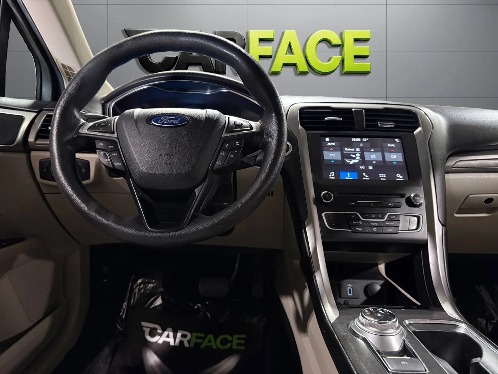 Used 2017 Ford Fusion SE w/ Fusion SE Technology Package FWD image 24