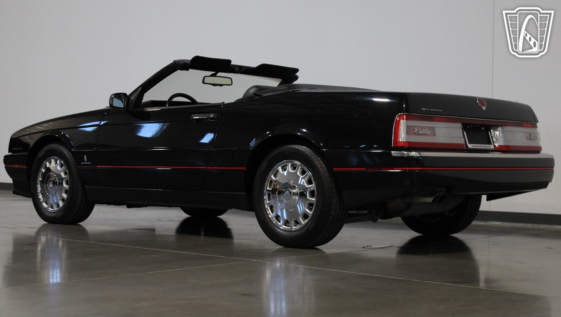 Used 1993 Cadillac Allante FWD image 35