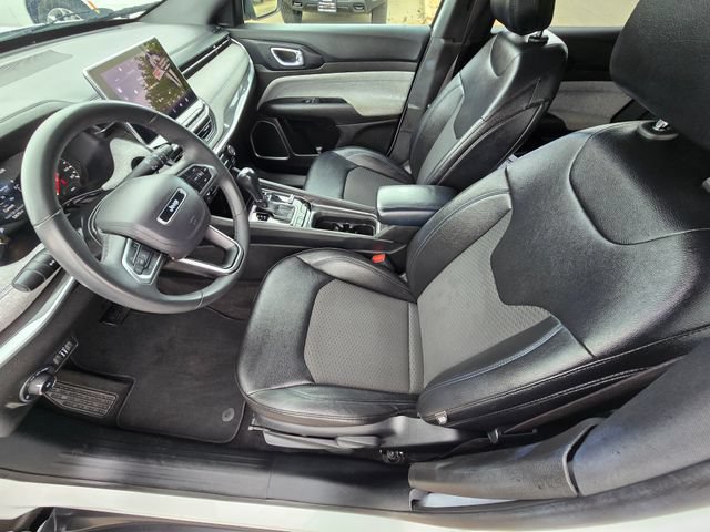 Certified 2024 Jeep Compass Latitude AWD/4WD image 19