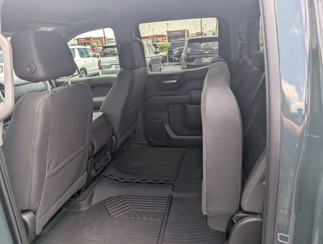 Used 2026 Chevrolet Silverado 1500 Custom Trail Boss w/ LPO, Dark Essentials Package AWD/4WD image 11