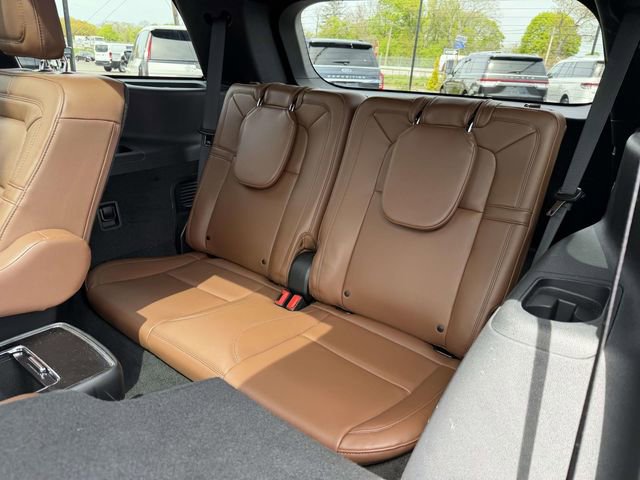 Certified 2023 Lincoln Aviator Reserve w/ Equipment Group 201A AWD/4WD image 13