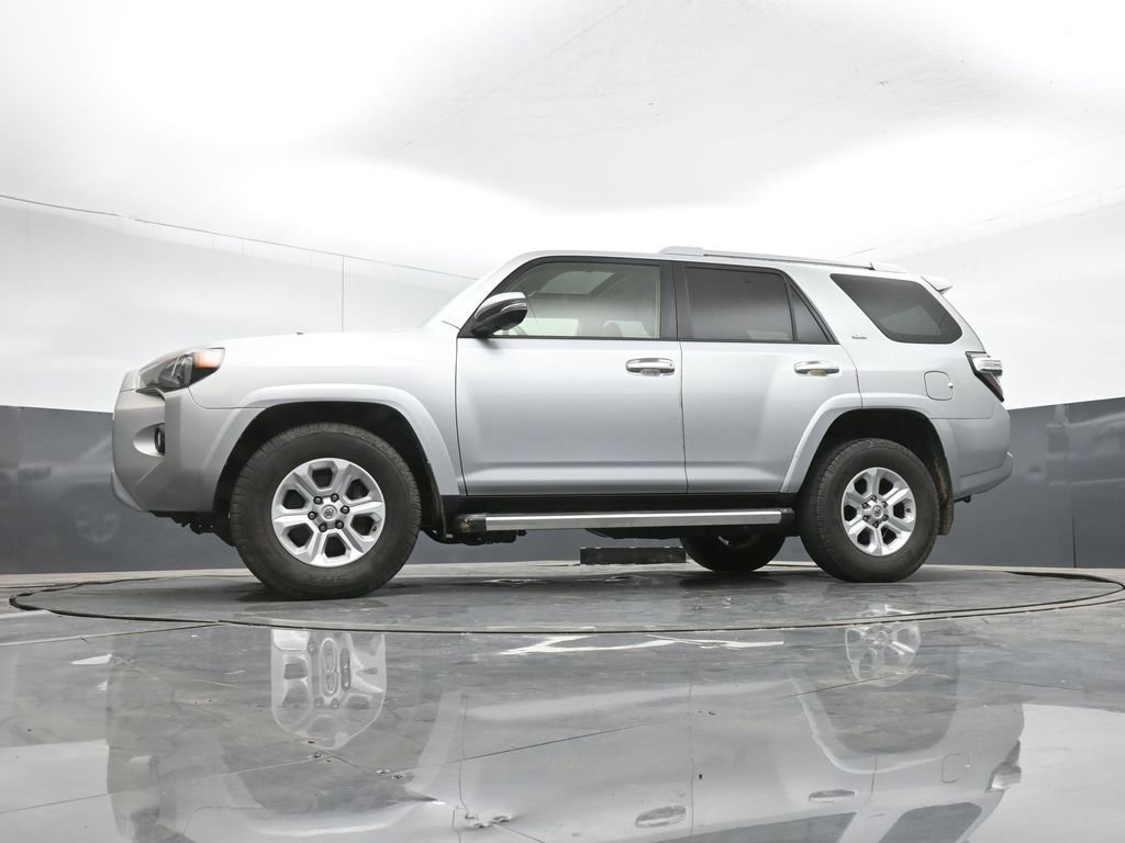 Used 2016 Toyota 4Runner SR5 Premium image 39