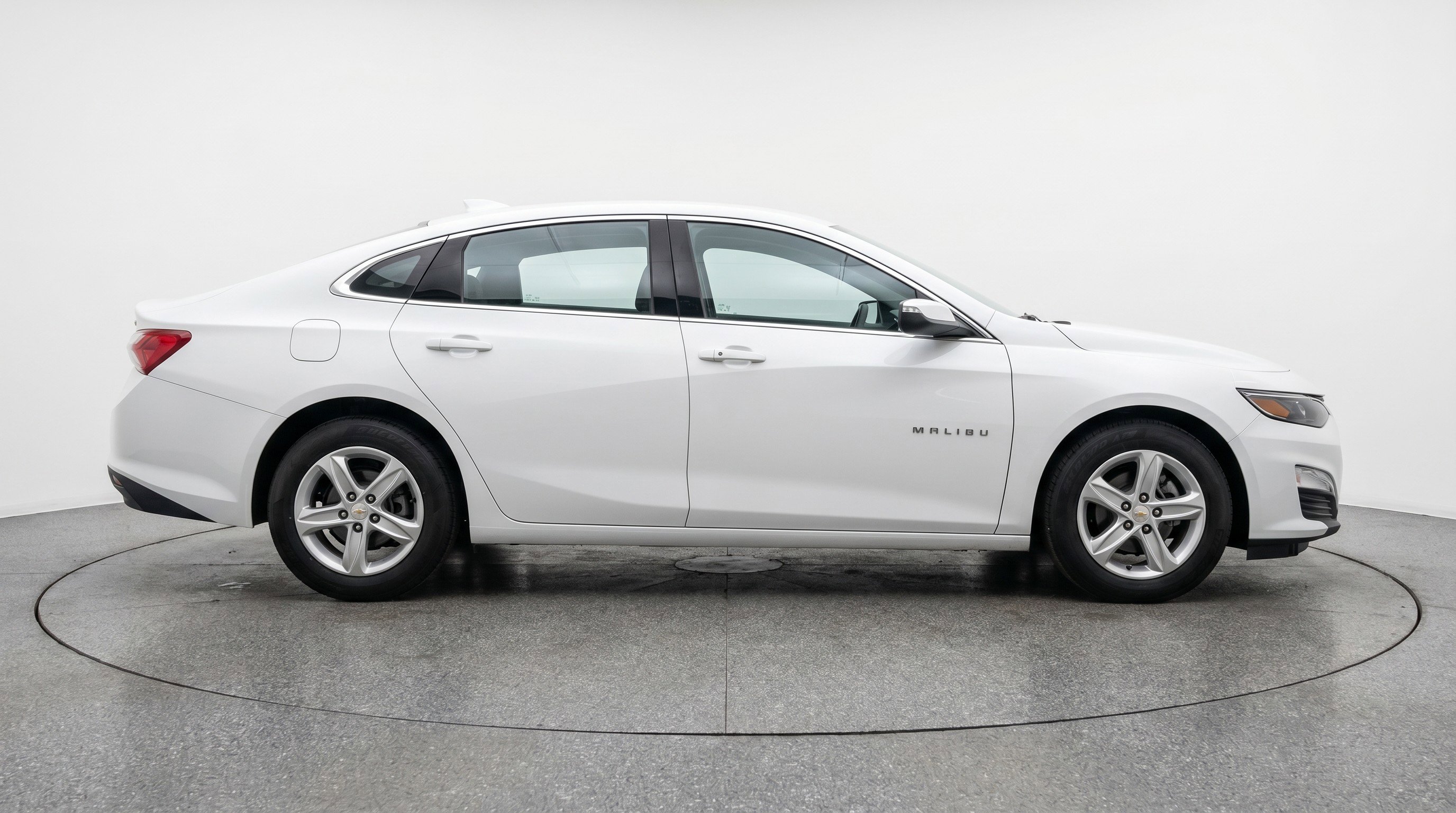 Used 2023 Chevrolet Malibu LT w/ Driver Confidence Package FWD image 11