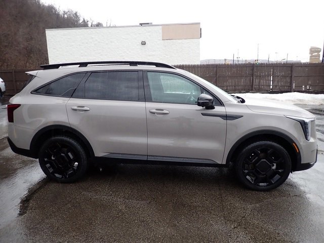 Used 2025 Kia Sorento SX Prestige w/ Olive Brown Leather Package image 8