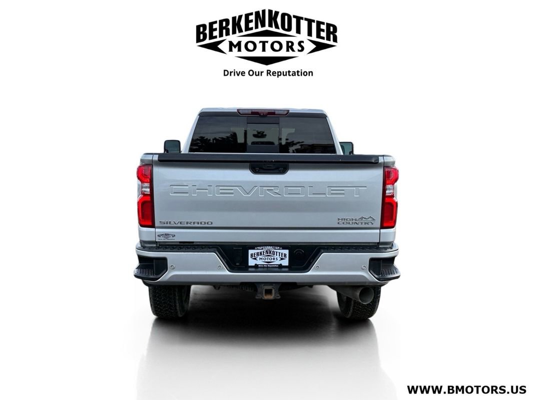 Used 2020 Chevrolet Silverado 3500 High Country w/ LPO, Hitch Package AWD/4WD image 4