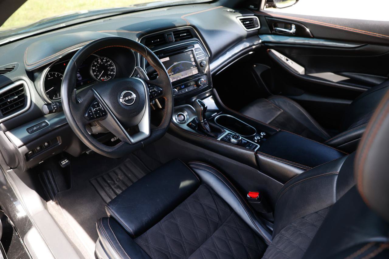 Used 2023 Nissan Maxima SR w/ Sport Mat Group FWD image 4