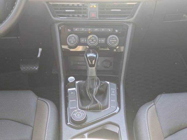 Certified 2024 Volkswagen Taos SEL image 19