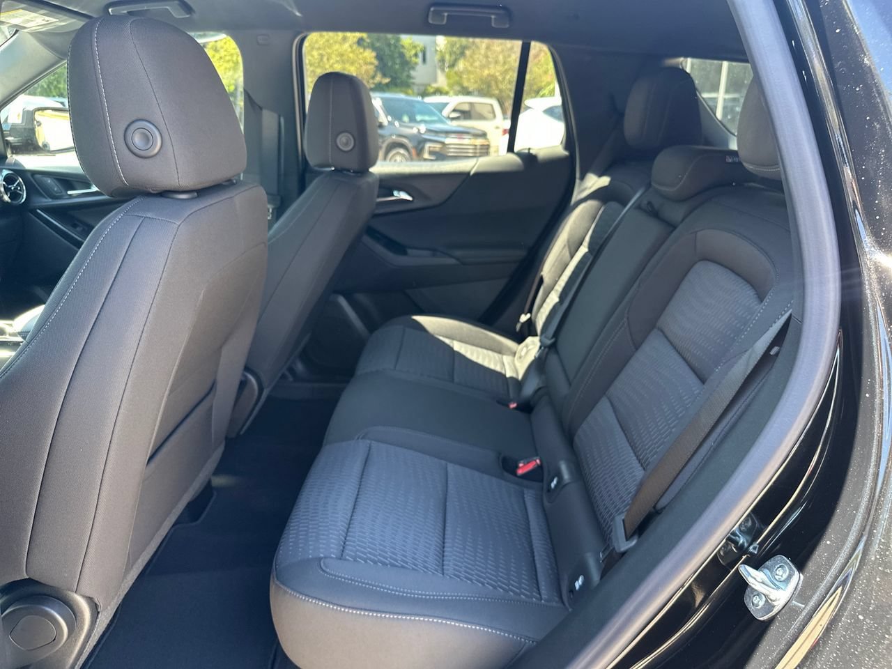 New 2027 Chevrolet Equinox LT FWD image 28