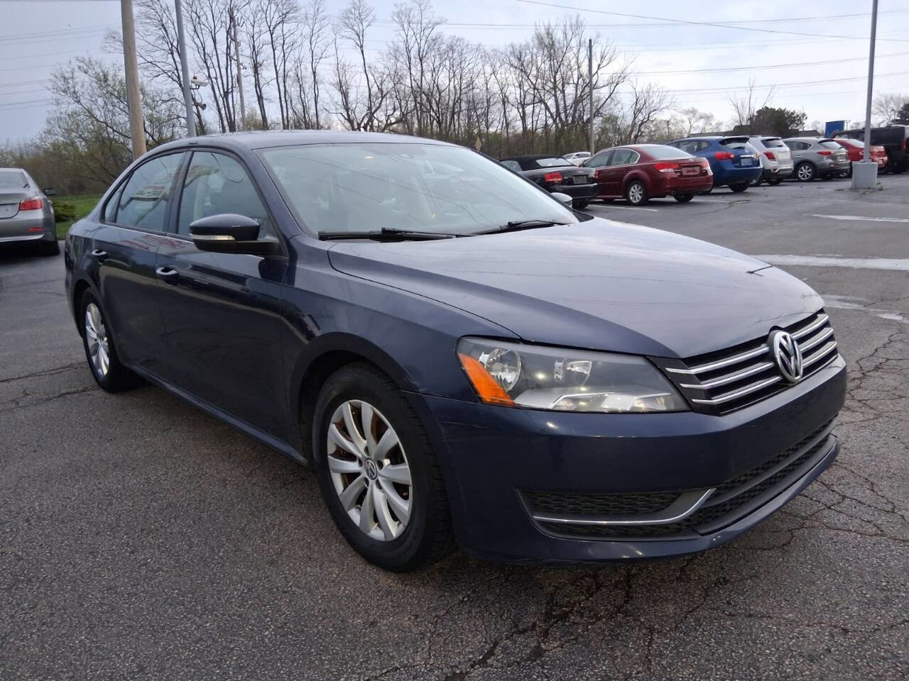 Used 2014 Volkswagen Passat 2.5 S FWD image 3