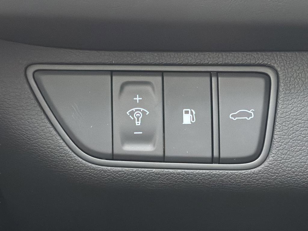 Certified 2026 Genesis G70 2.5T Prestige image 48