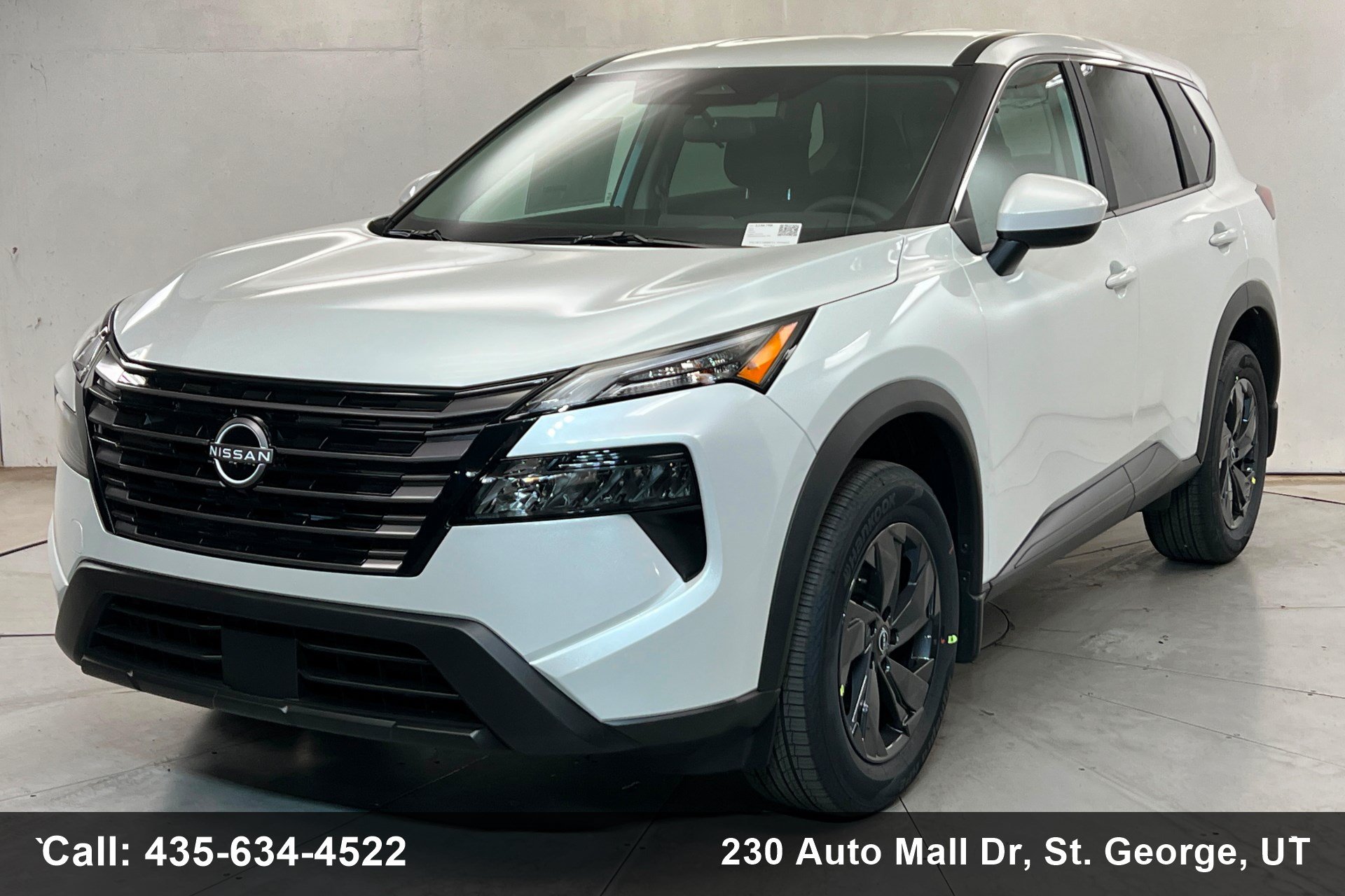 New 2026 Nissan Rogue SV w/ Cold Weather Package AWD/4WD image 1
