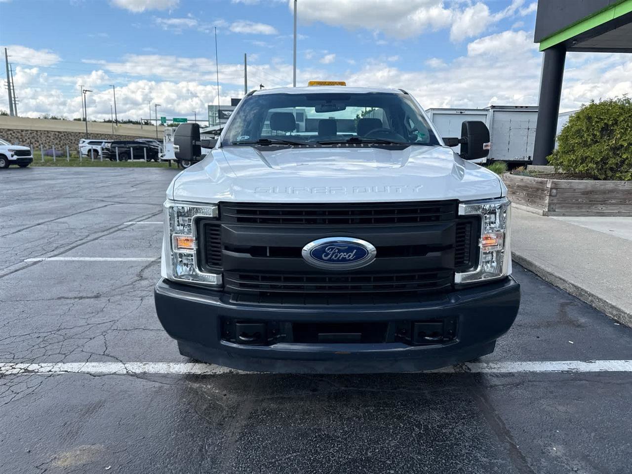 Used 2018 Ford F250 XL w/ Power Equipment Group RWD image 3