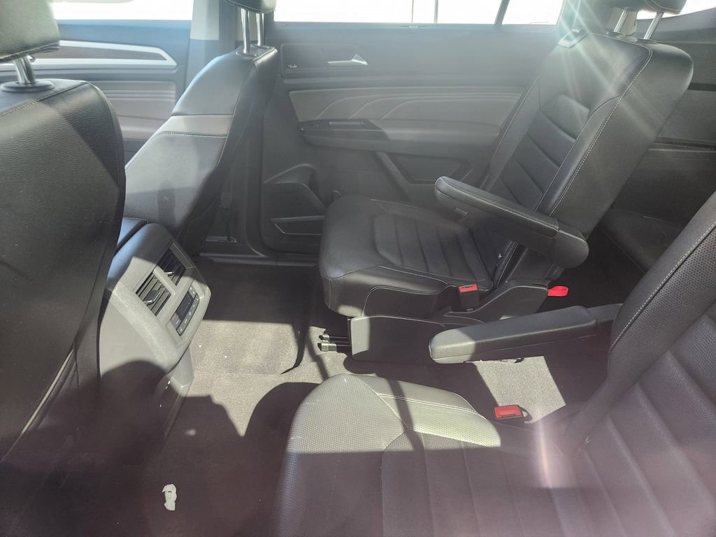 Used 2021 Volkswagen Atlas SEL Premium image 11