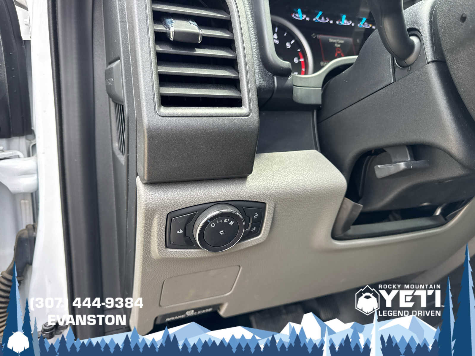 Used 2020 Ford F250 XL w/ STX Appearance Package AWD/4WD image 25