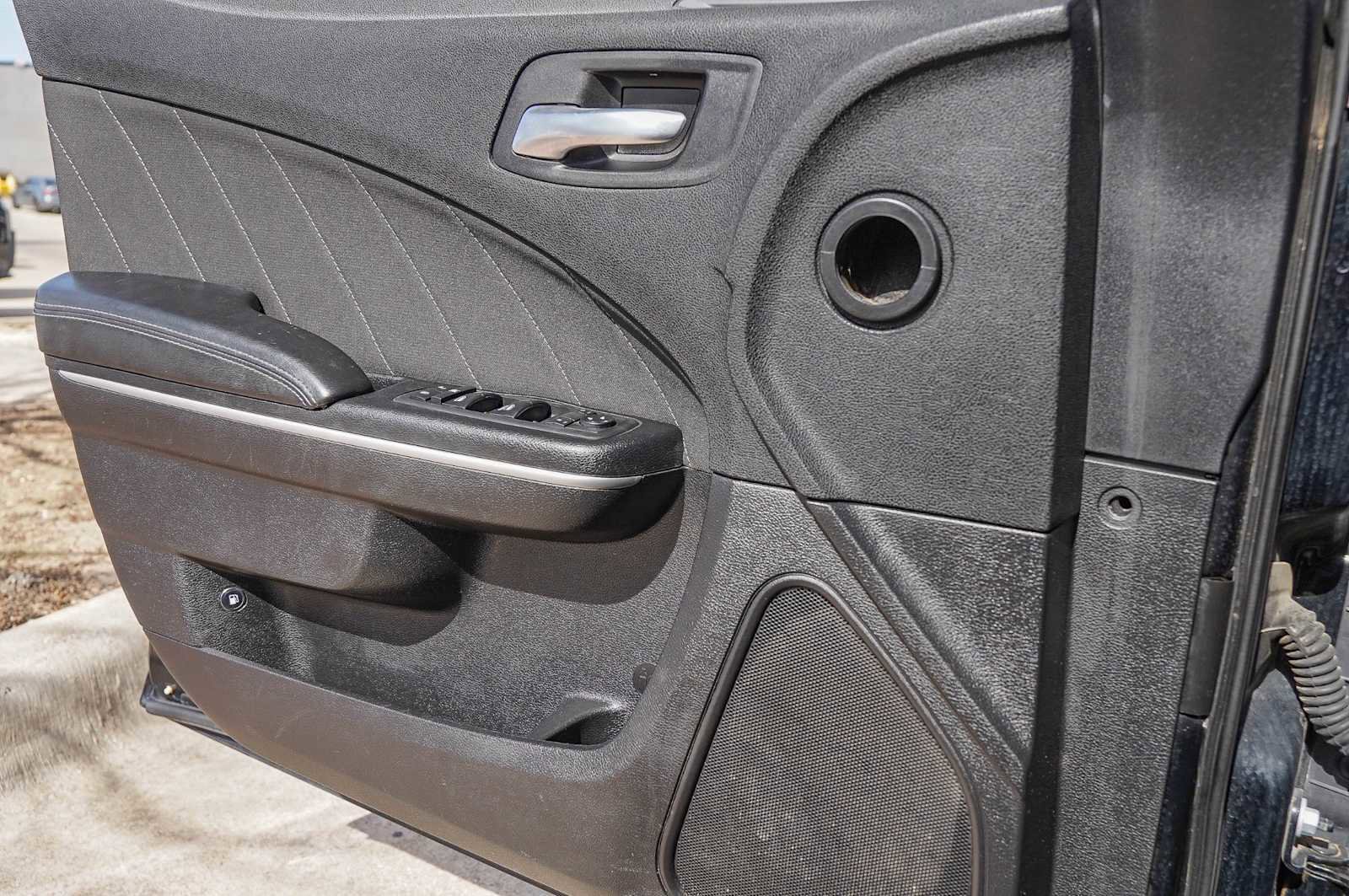 Used 2019 Dodge Charger SXT image 21