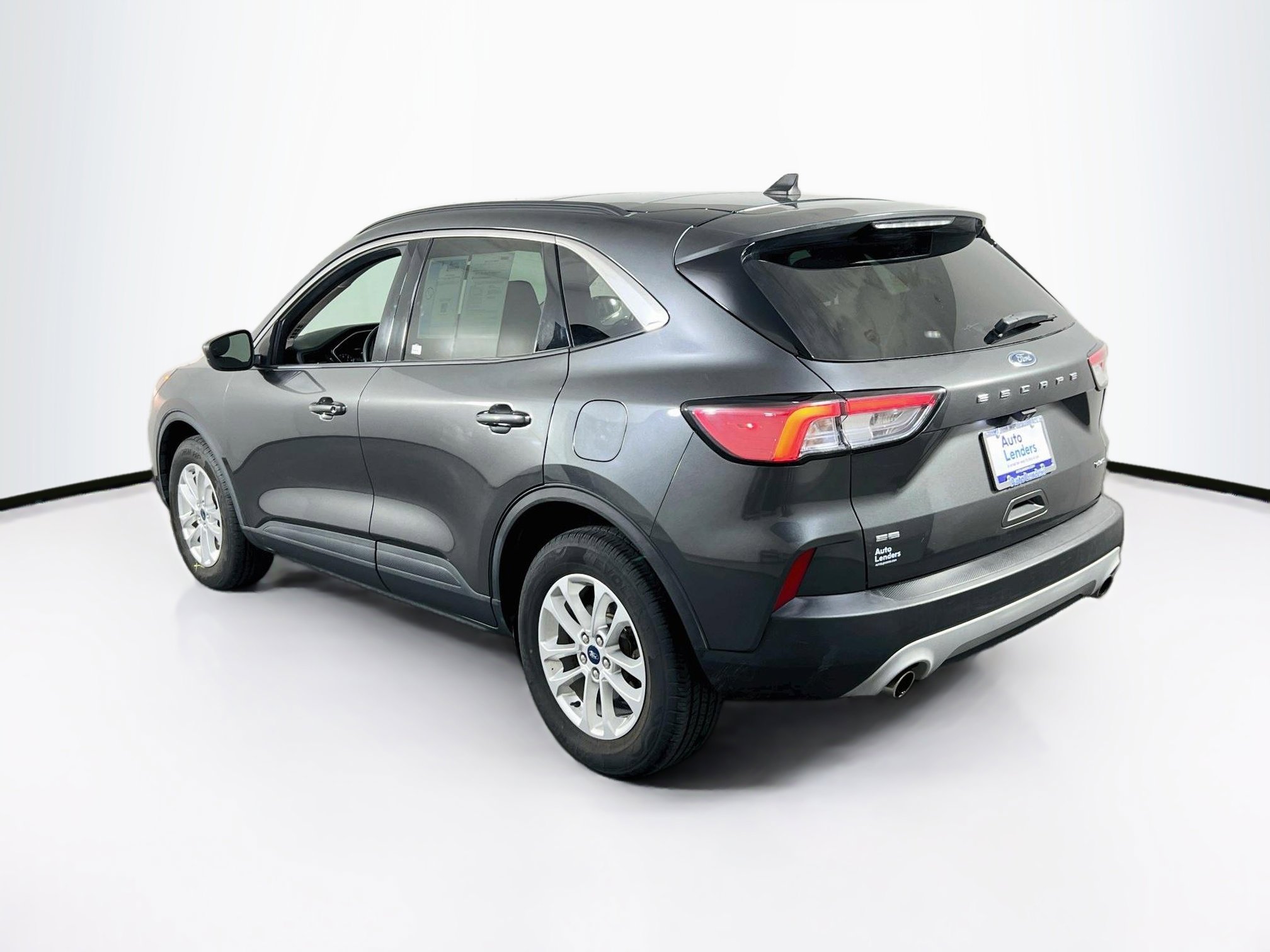 Used 2020 Ford Escape SE image 7
