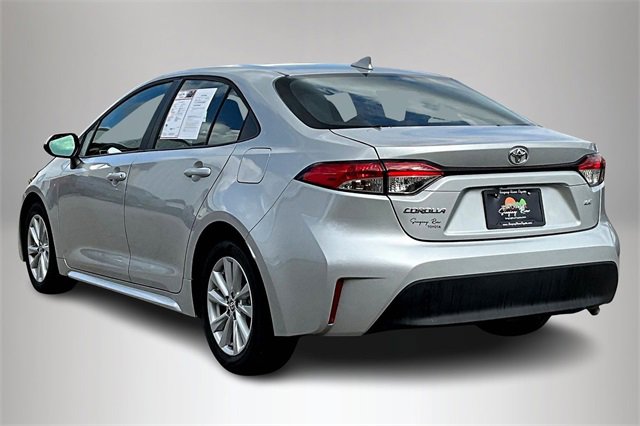 Used 2024 Toyota Corolla LE image 4