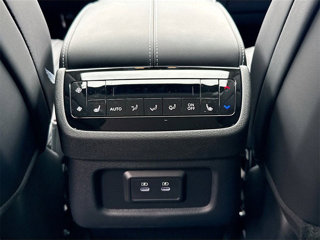 New 2026 INFINITI QX60 Luxe w/ Cargo Package image 27