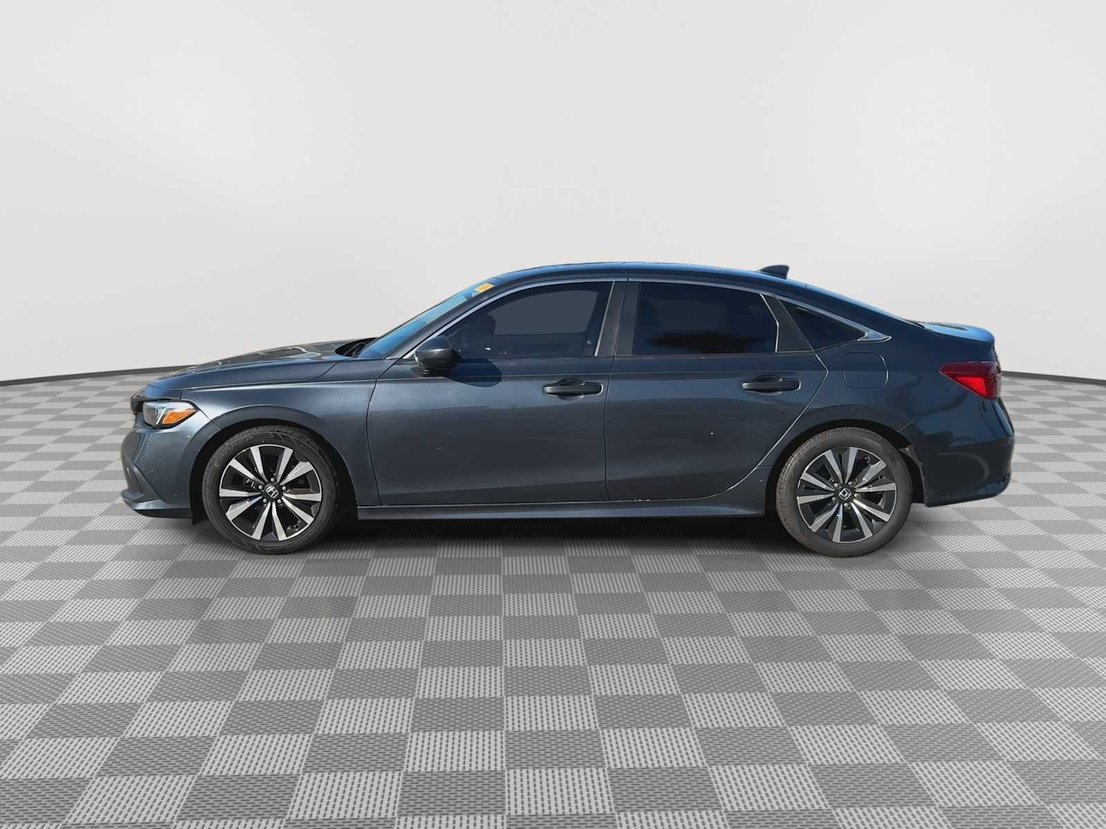 Used 2022 Honda Civic EX image 5