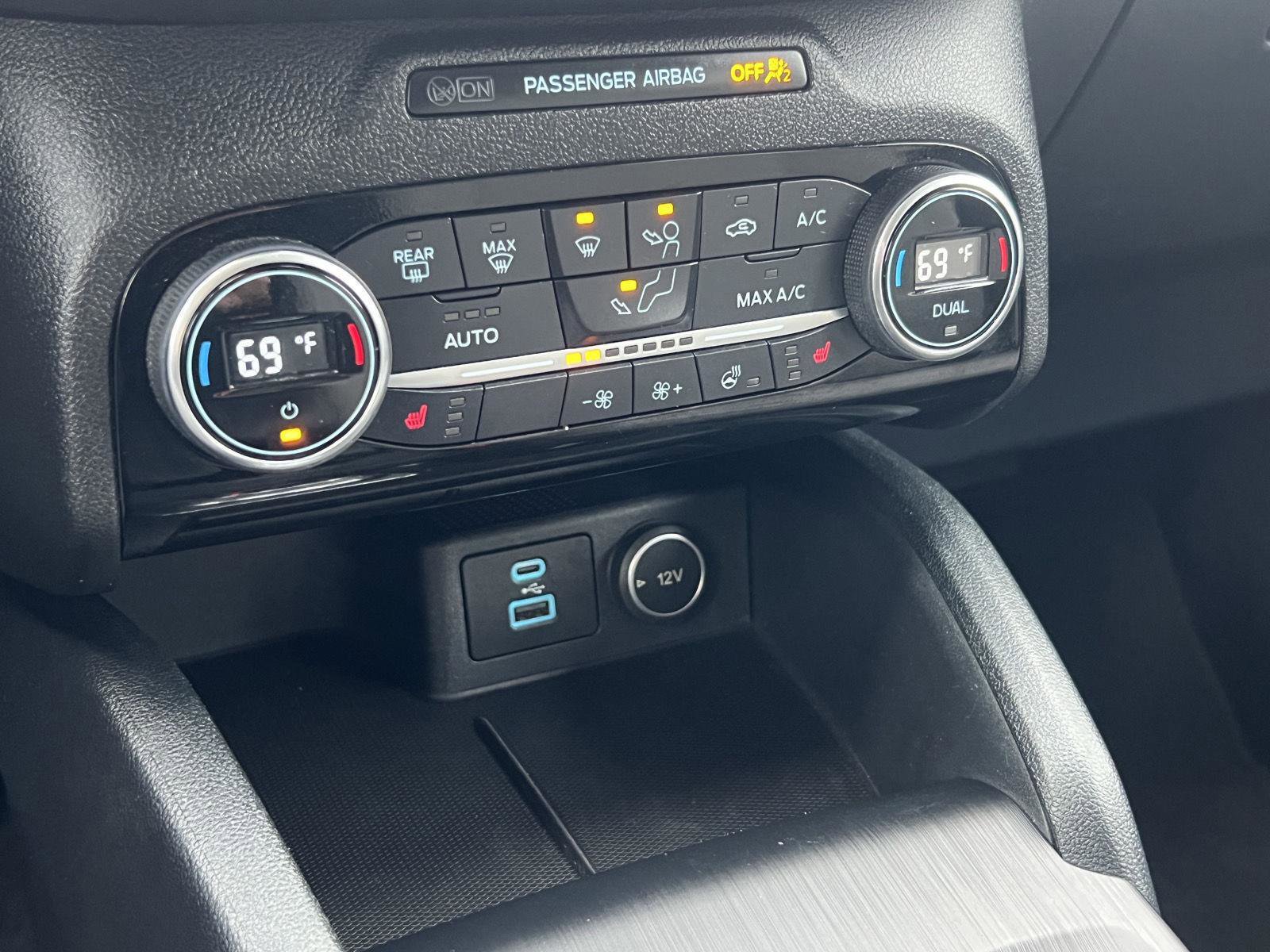 Used 2021 Ford Escape SE w/ Convenience Package image 19