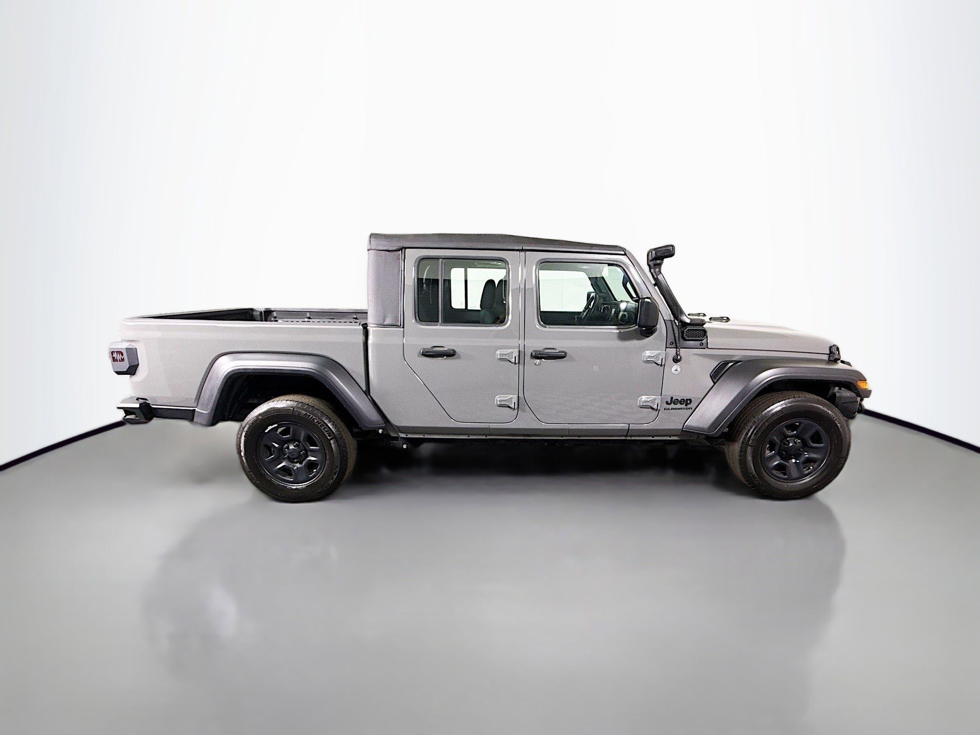 Used 2021 Jeep Gladiator Sport image 11