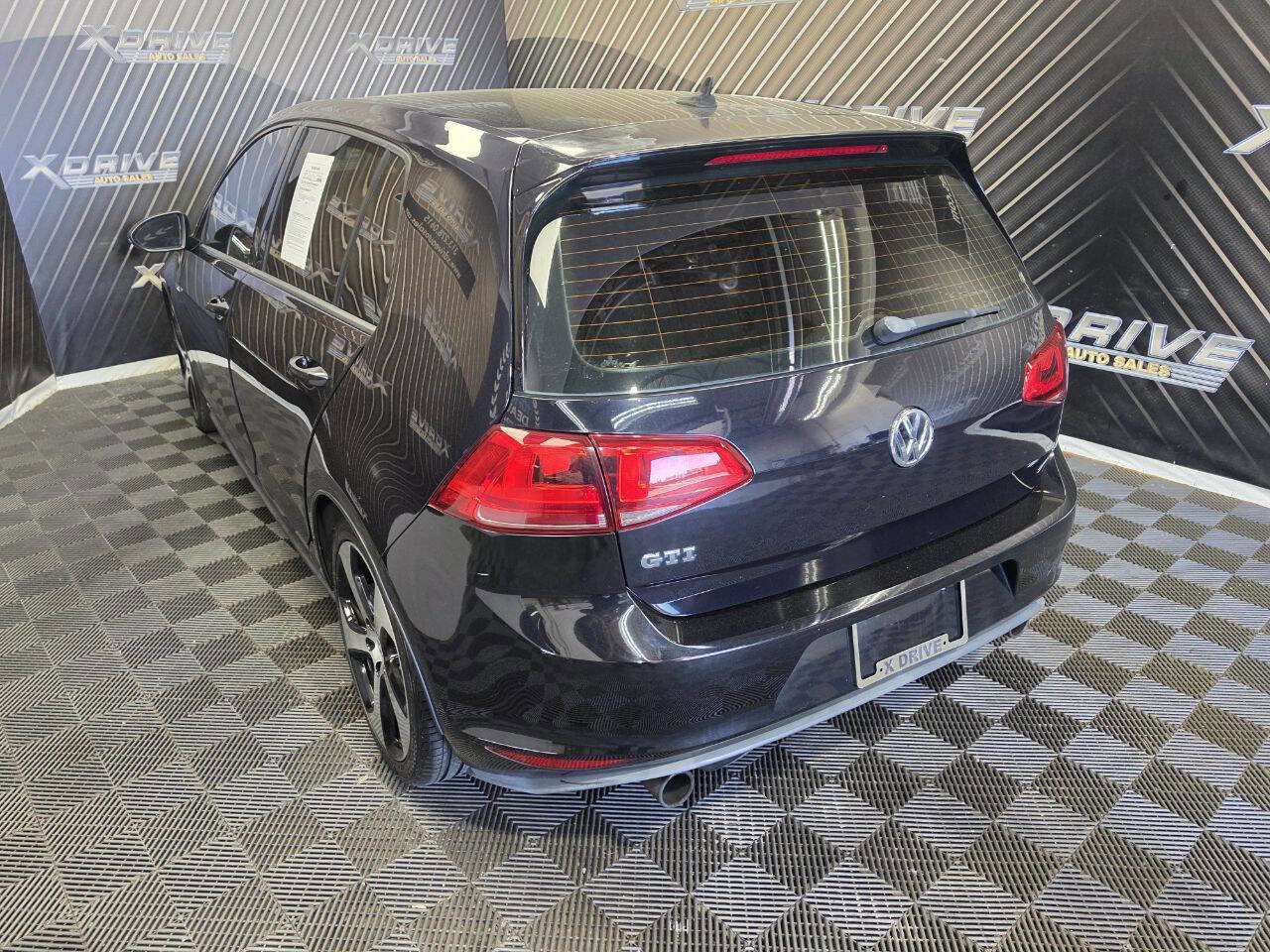 Used 2016 Volkswagen GTI SE FWD image 7