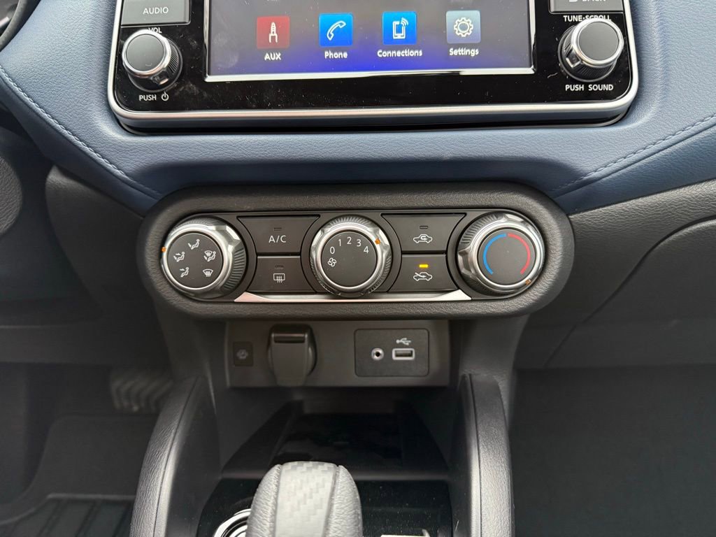 New 2025 Nissan Versa SV image 36