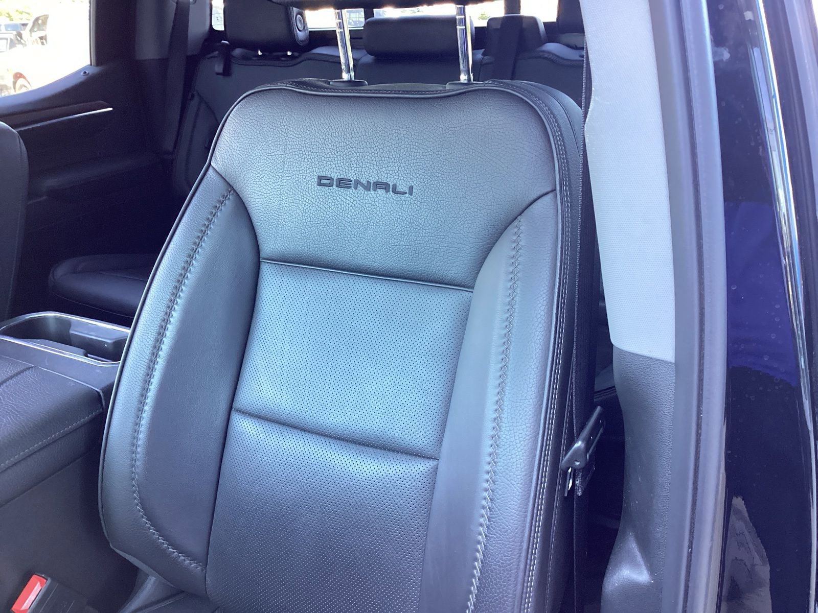 Used 2024 GMC Sierra 1500 Denali w/ Denali Reserve Package image 11