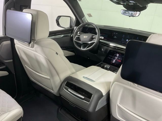 Used 2025 Cadillac Escalade V w/ LPO, Floor Liner Package image 28