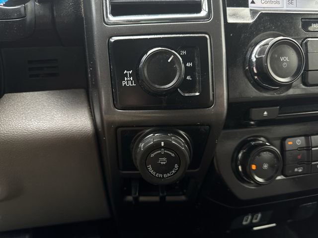 Used 2017 Ford F150 XLT w/ Equipment Group 302A Luxury AWD/4WD image 17