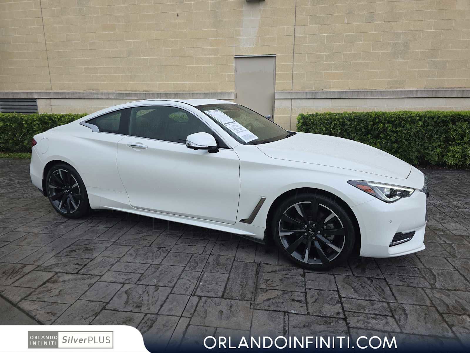 Used 2022 INFINITI Q60 3.0t Luxe w/ Essential Package