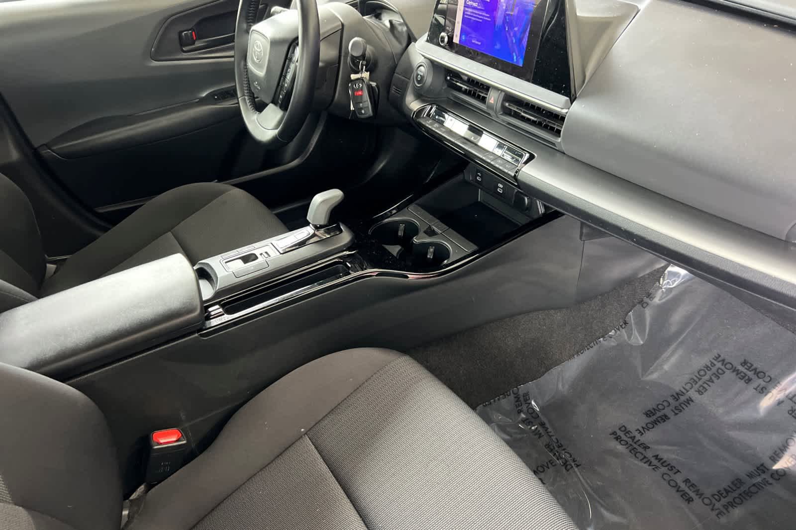 Used 2024 Toyota Prius LE FWD image 16