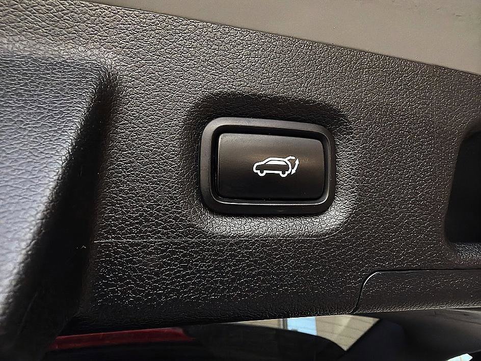 Certified 2023 Hyundai Santa Fe SEL image 27