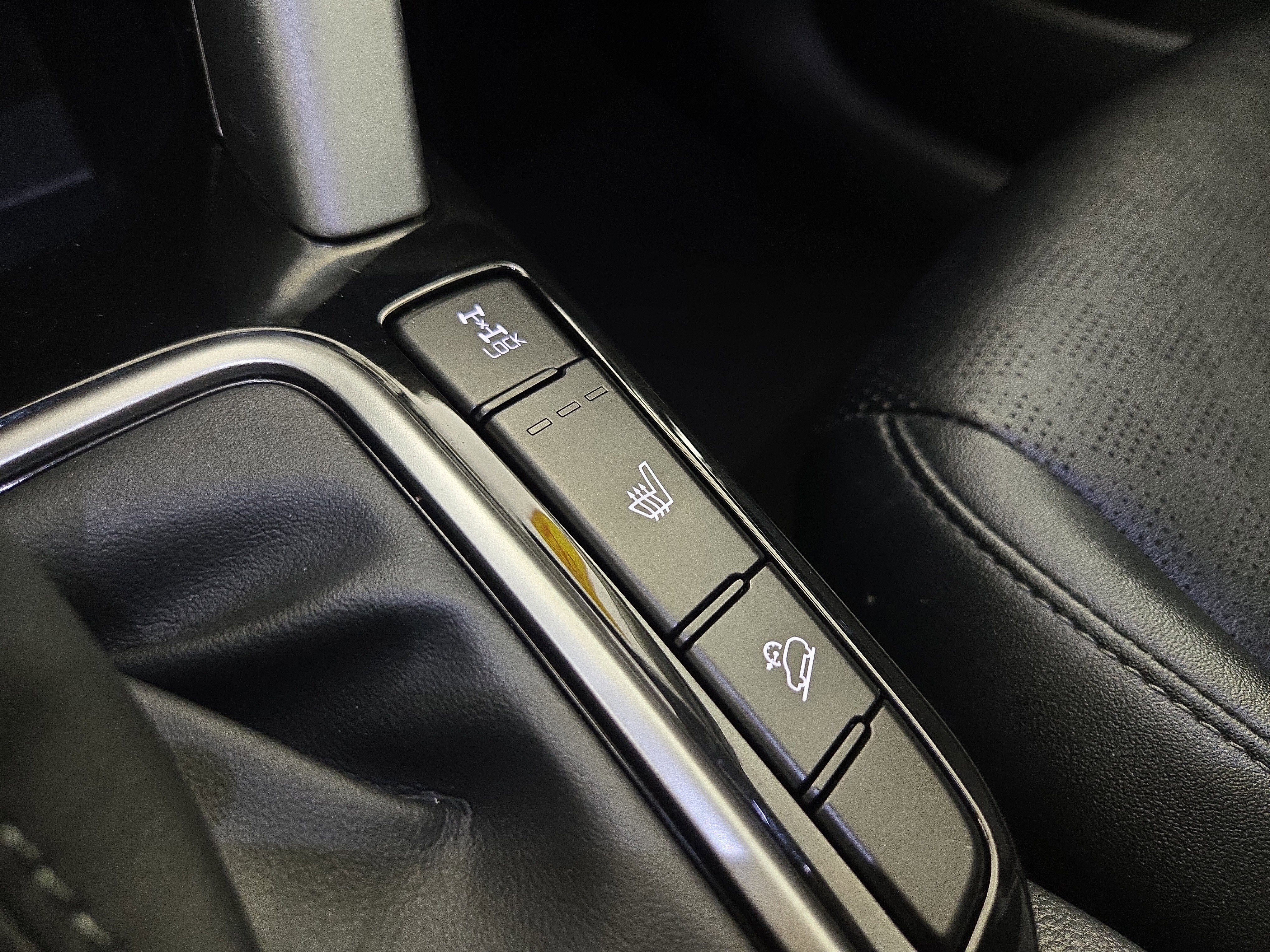 Used 2023 Kia Seltos SX w/ SX Sunroof Package image 27