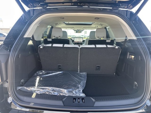 New 2026 Ford Explorer Platinum w/ LUX Leather Package image 19