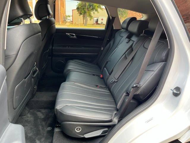 Used 2025 Genesis GV80 2.5T Standard AWD/4WD image 17