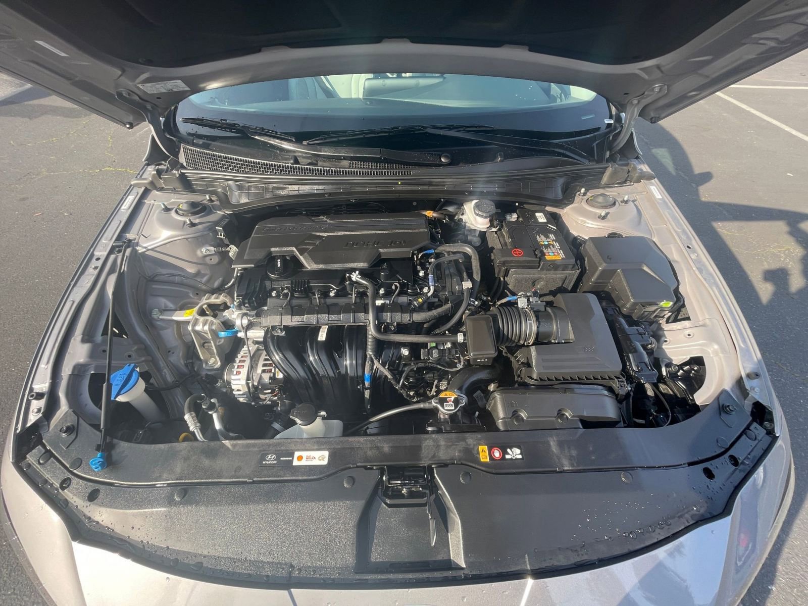 Used 2025 Hyundai Elantra Limited image 28