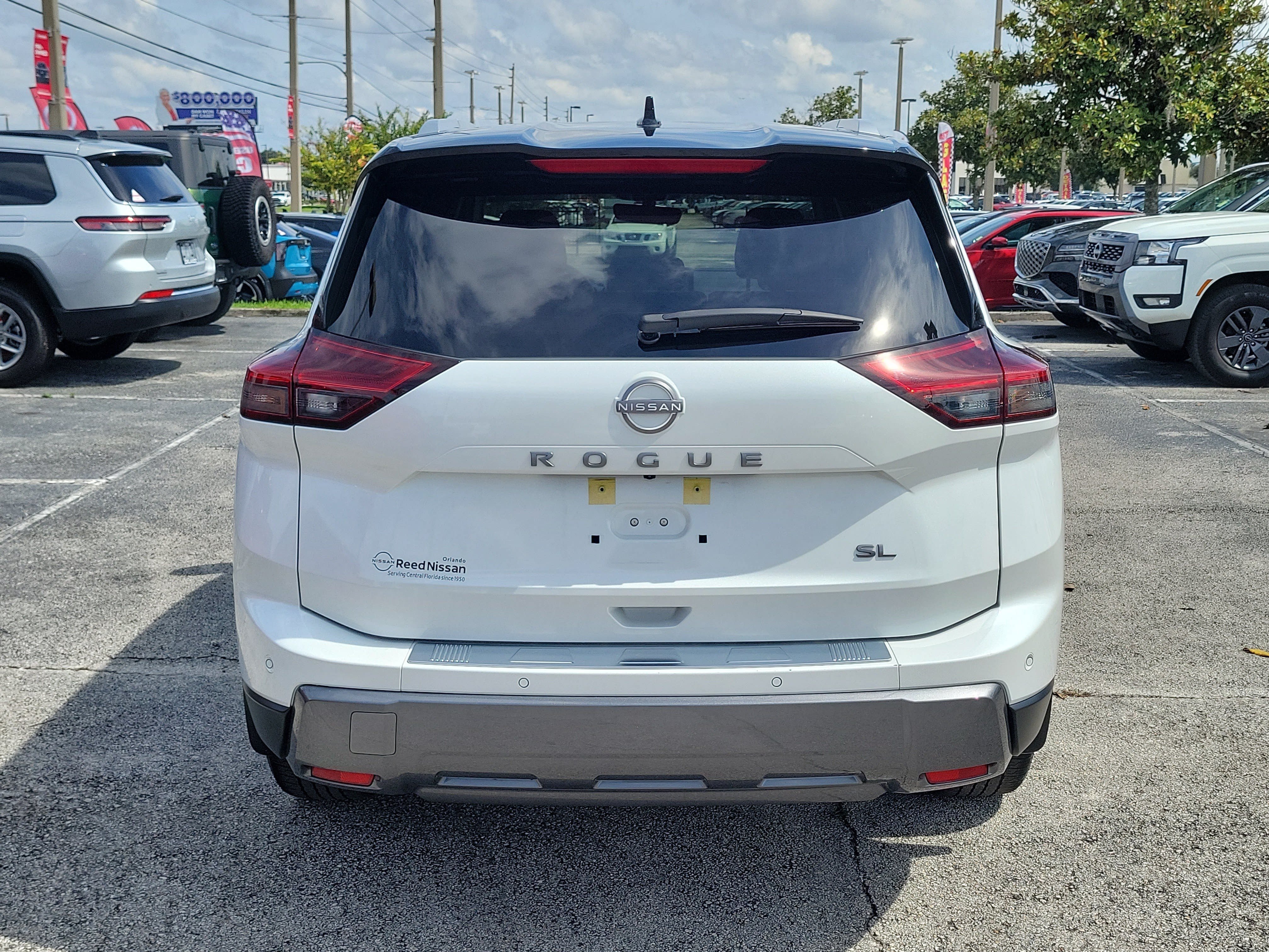 Certified 2024 Nissan Rogue SL w/ SL Premium Package FWD image 6