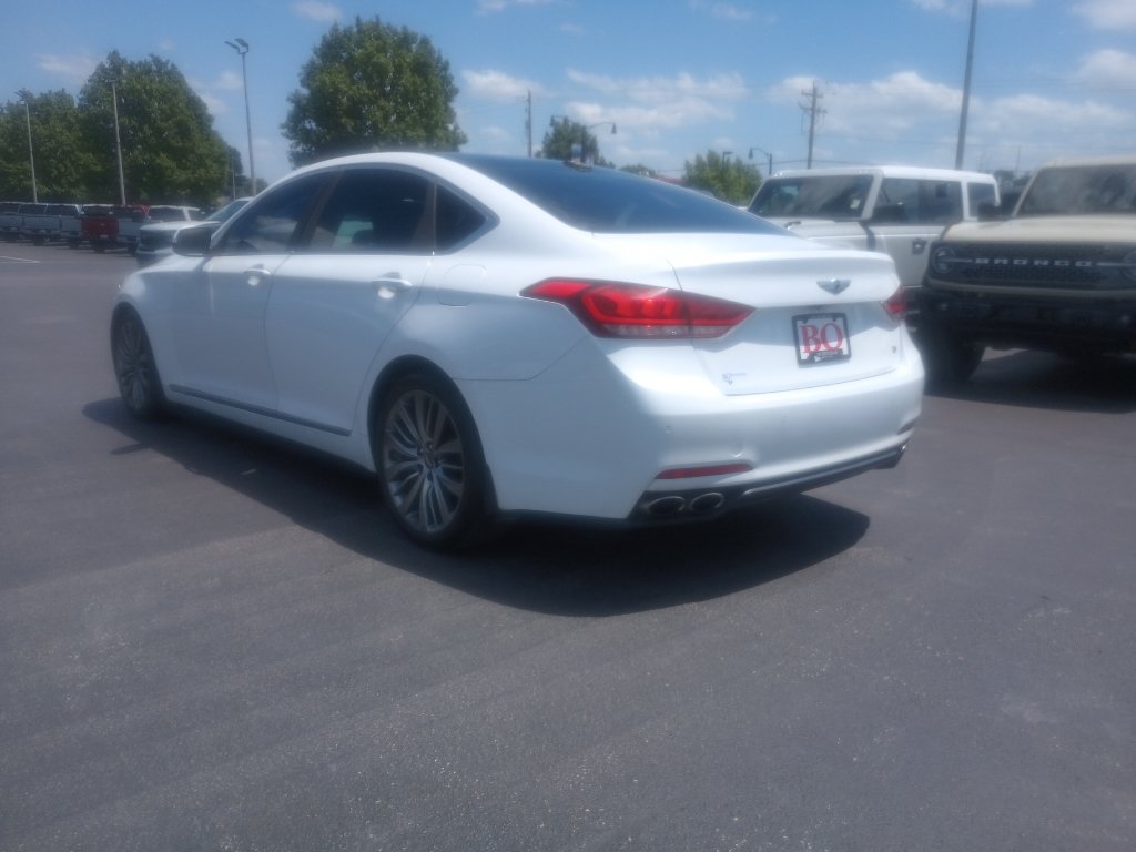 Used 2015 Hyundai Genesis 5.0 RWD image 5