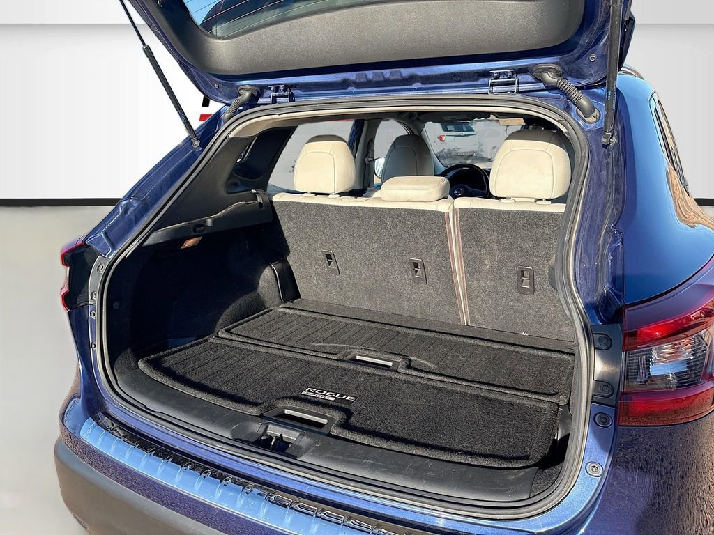 Used 2020 Nissan Rogue Sport SL image 25