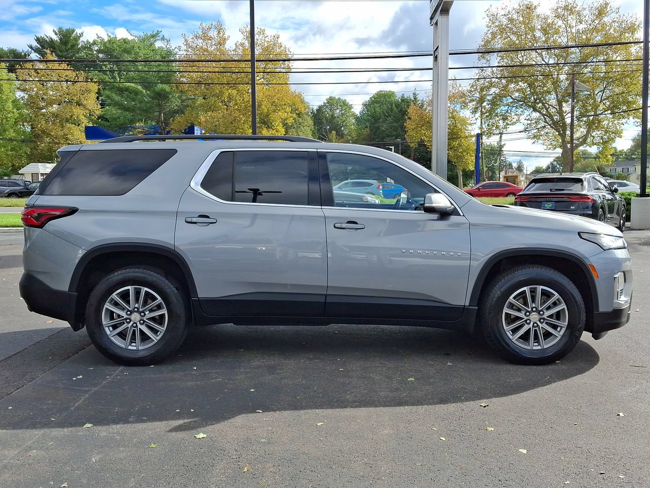 Certified 2023 Chevrolet Traverse LT FWD image 18