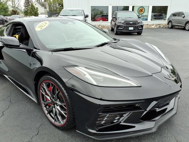Used 2024 Chevrolet Corvette Stingray Coupe w/ Z51 Performance Package RWD image 8