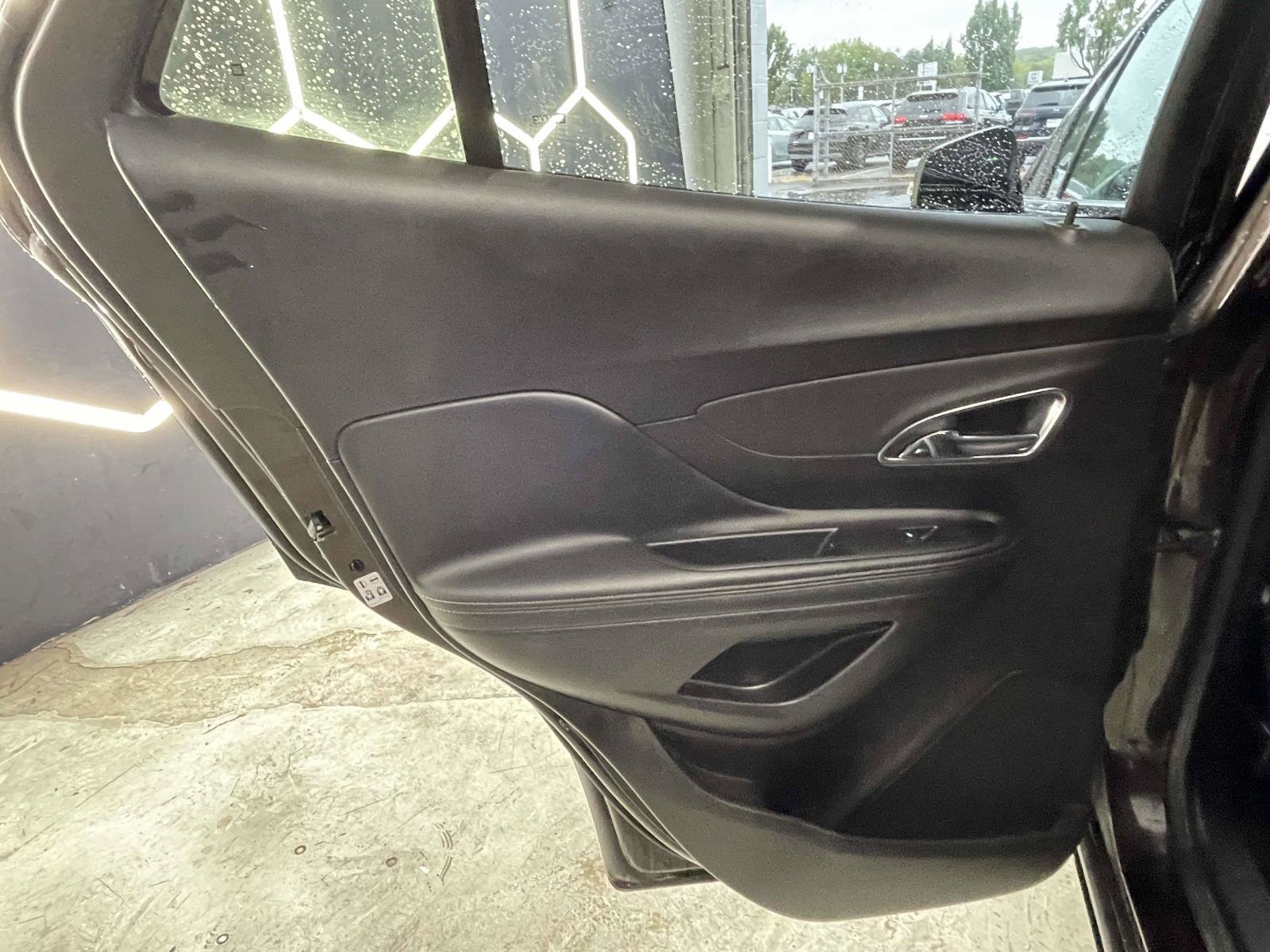 Used 2015 Buick Encore Convenience FWD image 13
