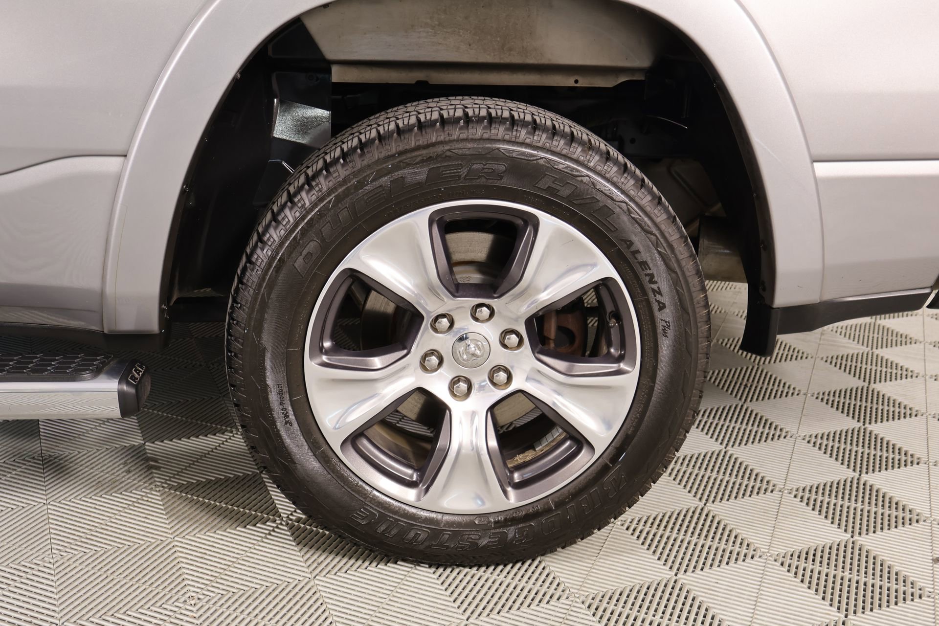 Used 2022 RAM 1500 Laramie RWD image 19