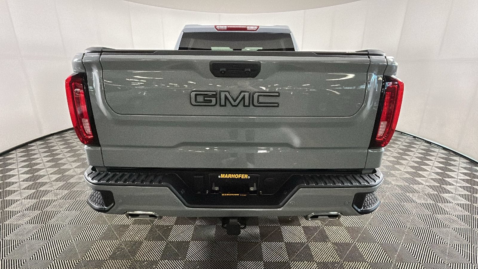 Used 2025 GMC Sierra 1500 AT4 AWD/4WD image 4