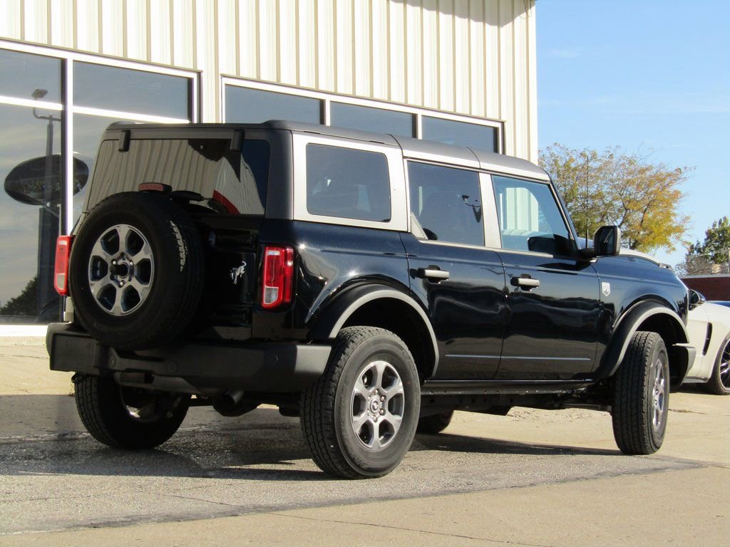 Used 2025 Ford Bronco Big Bend image 3